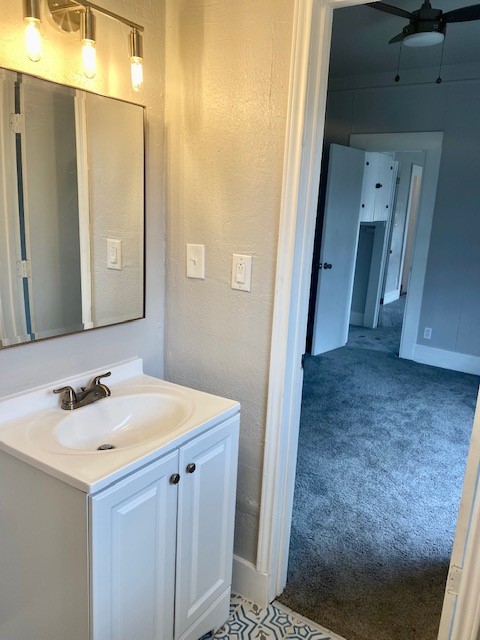 910 W Wade Street, El Reno, OK 73036 bathroom with vanity