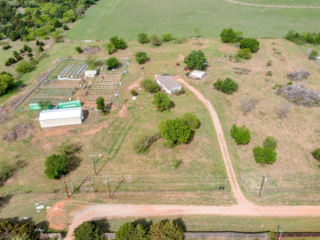 12 Galvin Drive, Guthrie, OK 73044 drone / aerial view featuring a rural view