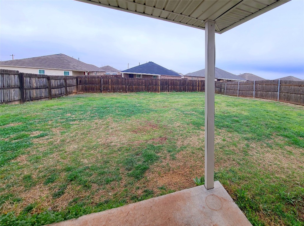 9612 Silas Drive, Moore, OK 73160 Listing Photo 16