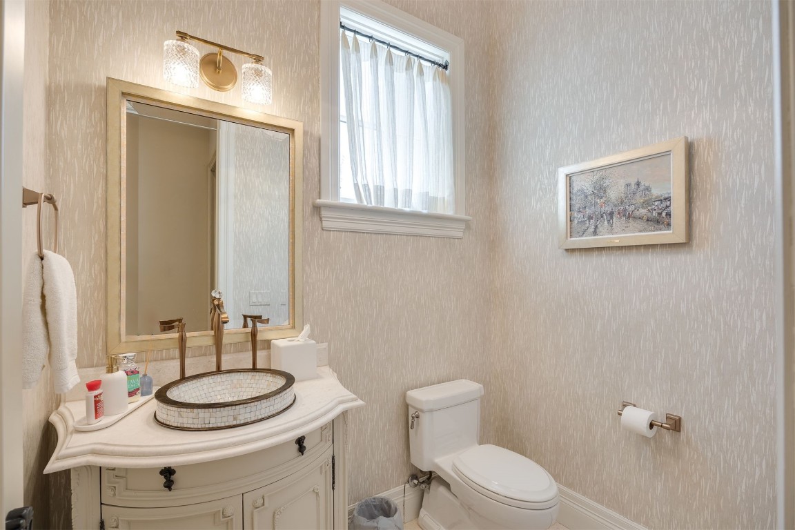 15849 Fairview Farm Boulevard, Edmond, OK 73013 bathroom featuring vanity and toilet