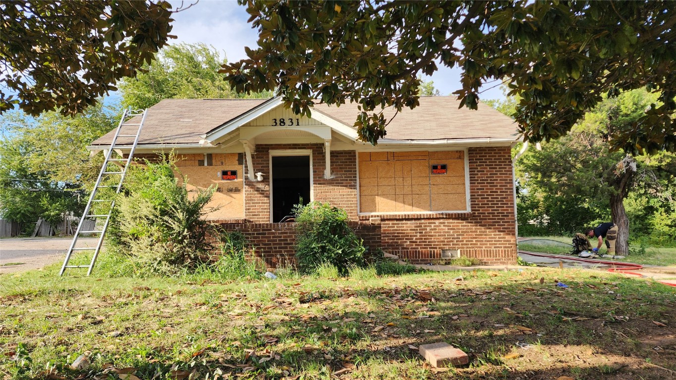 THIS is a great opportunity! Formerly a 2bed 1bath, small home, NOW a 2bed 2bath LARGER home JUST FOR YOU!
This home is located a short distance away from OSU Tech, OKC Fairgrounds, grocery stores, bus lines, I-44 and 
I-35. Priced below market due to fire damage. This property is a diamond in the rough, it just needs your special touch.
