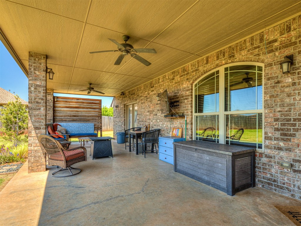 705 Evening Drive, Yukon, OK 73099 view of patio with ceiling fan