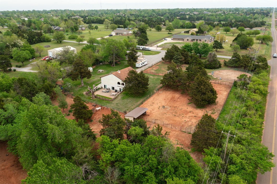 1517 S Spring Creek Drive, Mustang, OK 73064 view of birds eye view of property