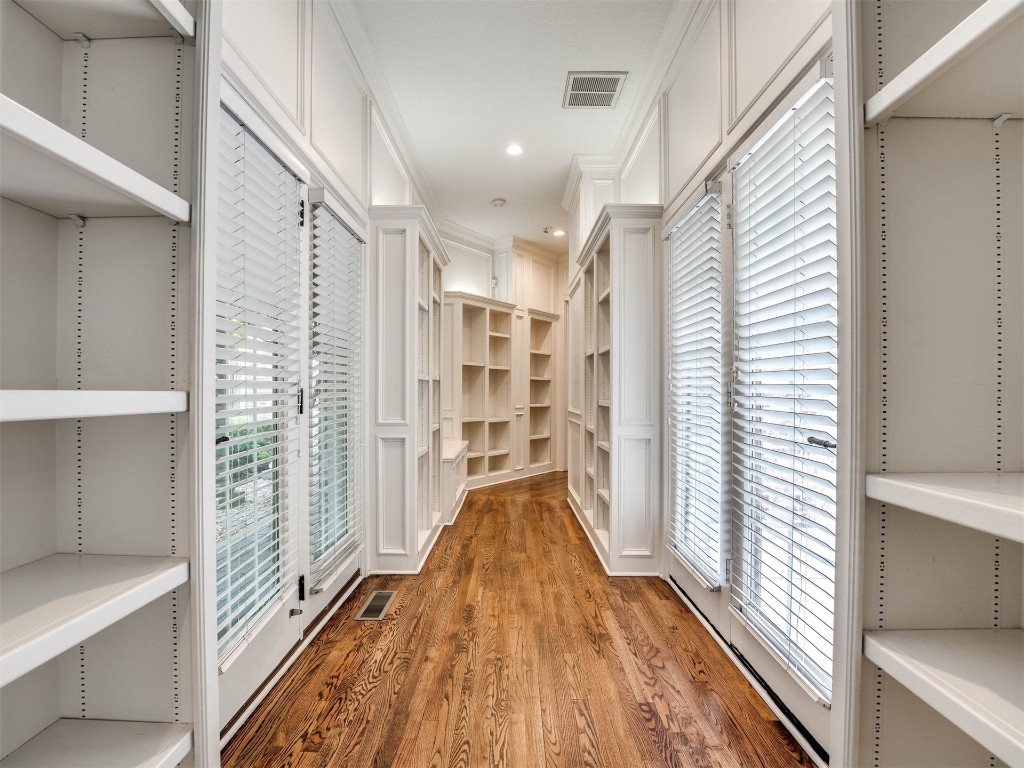 1307 Brookside Drive, Norman, OK 73072 walk in closet featuring hardwood / wood-style flooring