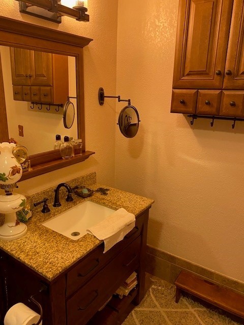 10713 Admiral Drive, Oklahoma City, OK 73162 bathroom with large vanity