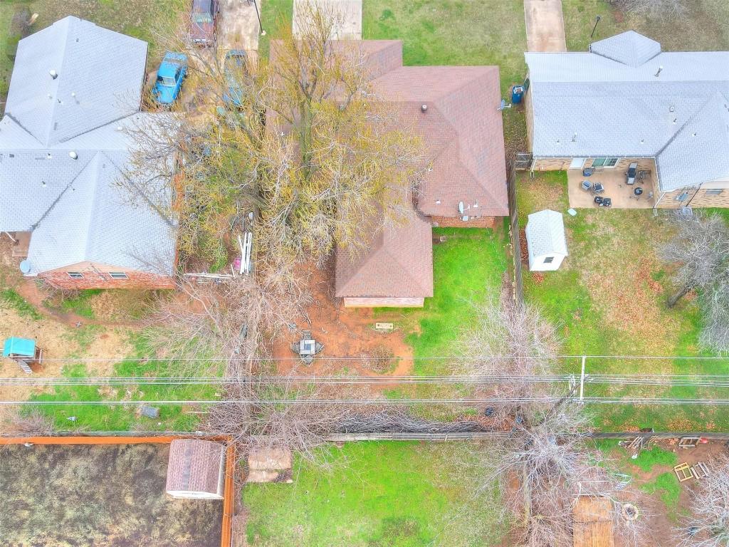 649 Juniper Avenue, Midwest City, OK 73130 view of birds eye view of property