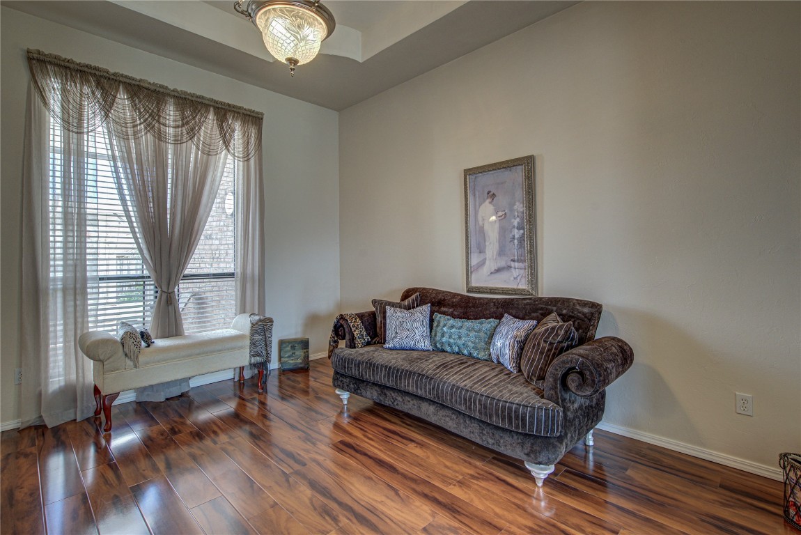 9309 SW 22nd Street, Oklahoma City, OK 73128 living area featuring wood-type flooring