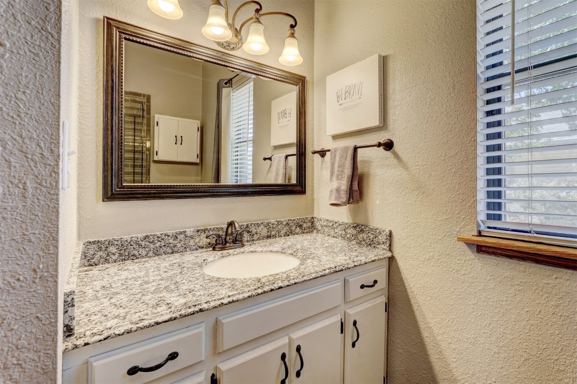 1008 Sunset Drive, El Reno, OK 73036 bathroom featuring vanity