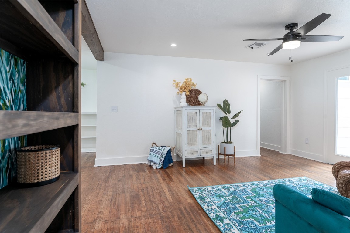 620 Nebraska Street, Norman, OK 73069 living area with hardwood / wood-style floors and ceiling fan