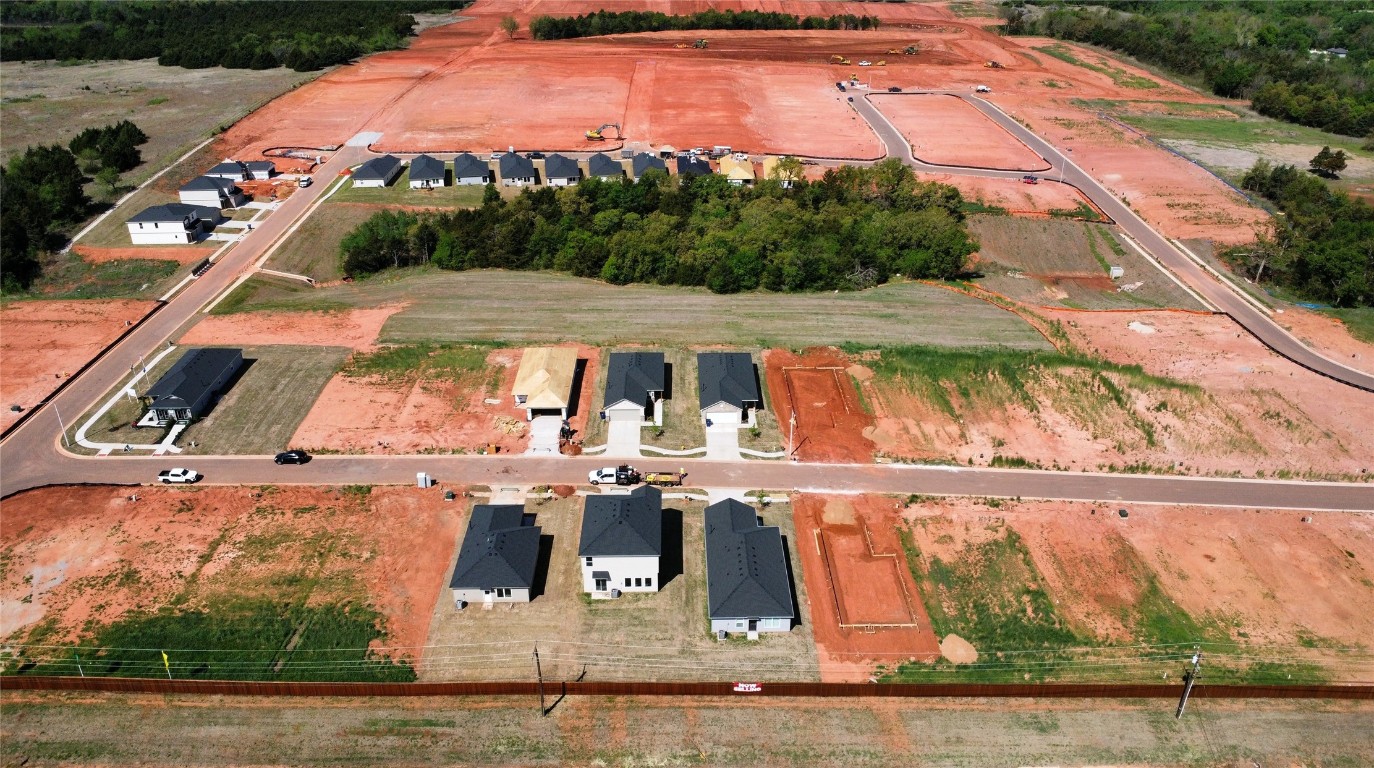1202 Foal Drive, Guthrie, OK 73044 view of drone / aerial view