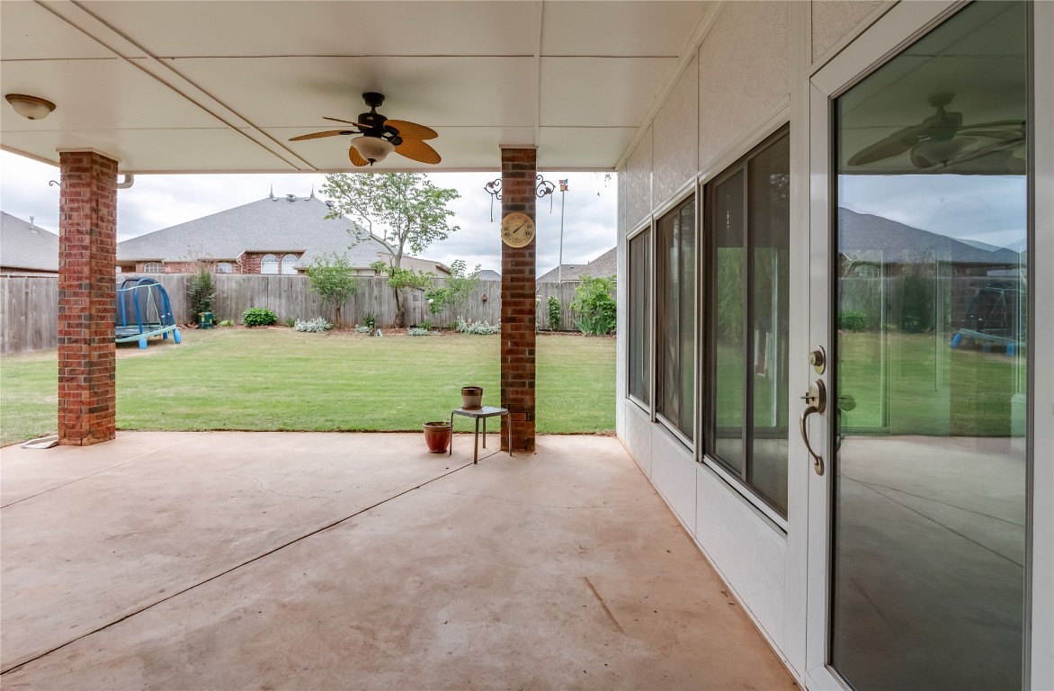 9212 SW 26th Street, Oklahoma City, OK 73128 view of patio with ceiling fan