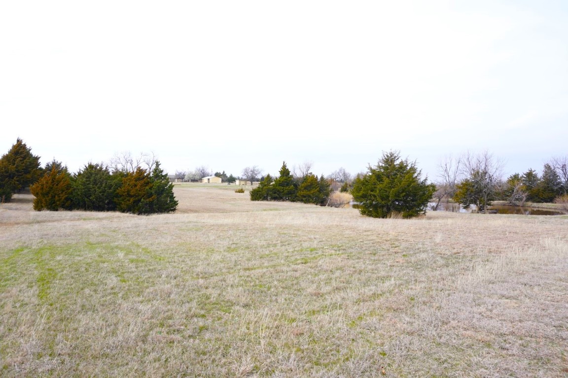 25550 County Road 110, Perry, OK 73077 view of yard