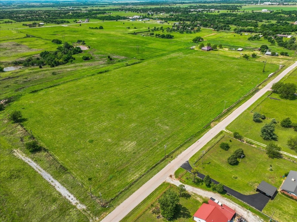 Lot 1 County Road 1390, Chickasha, OK 73018 aerial view with a rural view