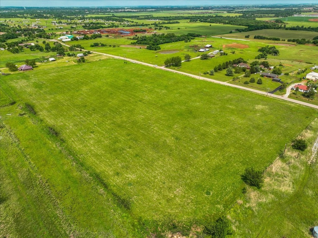 Lot 1 County Road 1390, Chickasha, OK 73018 aerial view featuring a rural view
