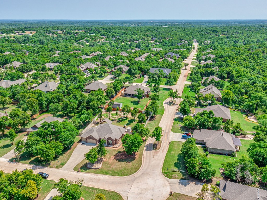 3367 Bobcat Trail, Guthrie, OK 73044 view of drone / aerial view