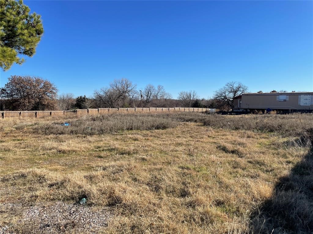 18617 Council Avenue, Lindsay, OK 73052 view of yard featuring a rural view