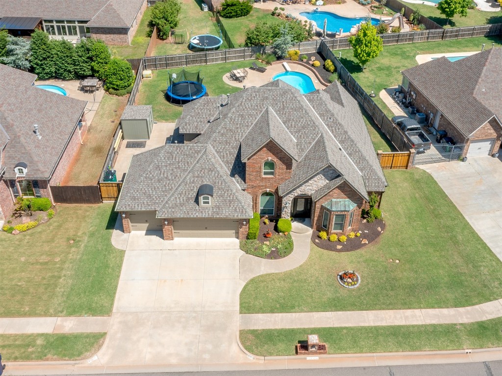 1517 SW 132nd Street, Oklahoma City, OK 73170 view of drone / aerial view