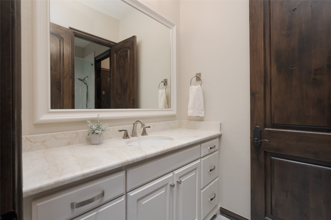 1200 Settlers Drive, Edmond, OK 73034 bathroom featuring vanity