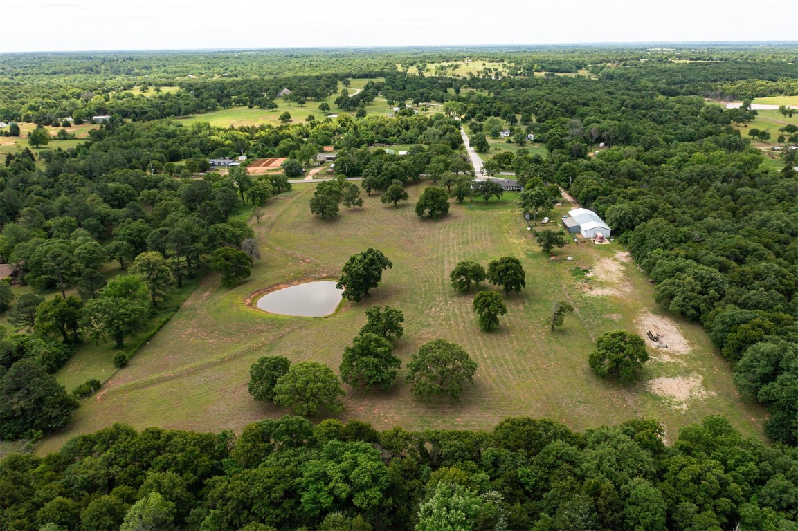 10315 E Post Oak Road, Noble, OK 73068 aerial view featuring a water view