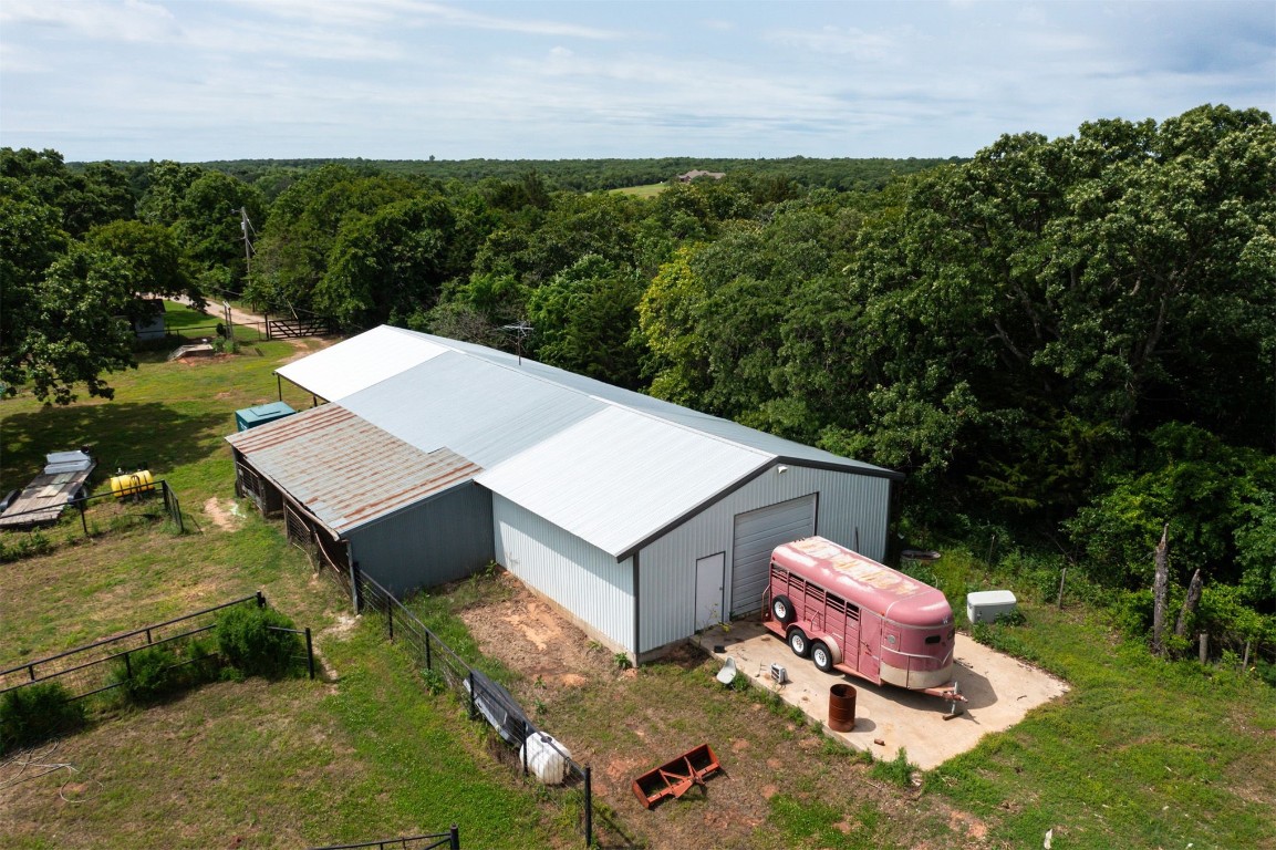 10315 E Post Oak Road, Noble, OK 73068 view of drone / aerial view