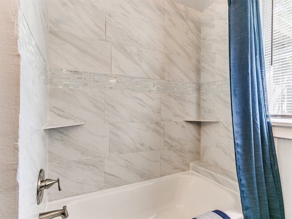 2224 N Indiana Avenue, Oklahoma City, OK 73106 bathroom featuring shower / bath combo
