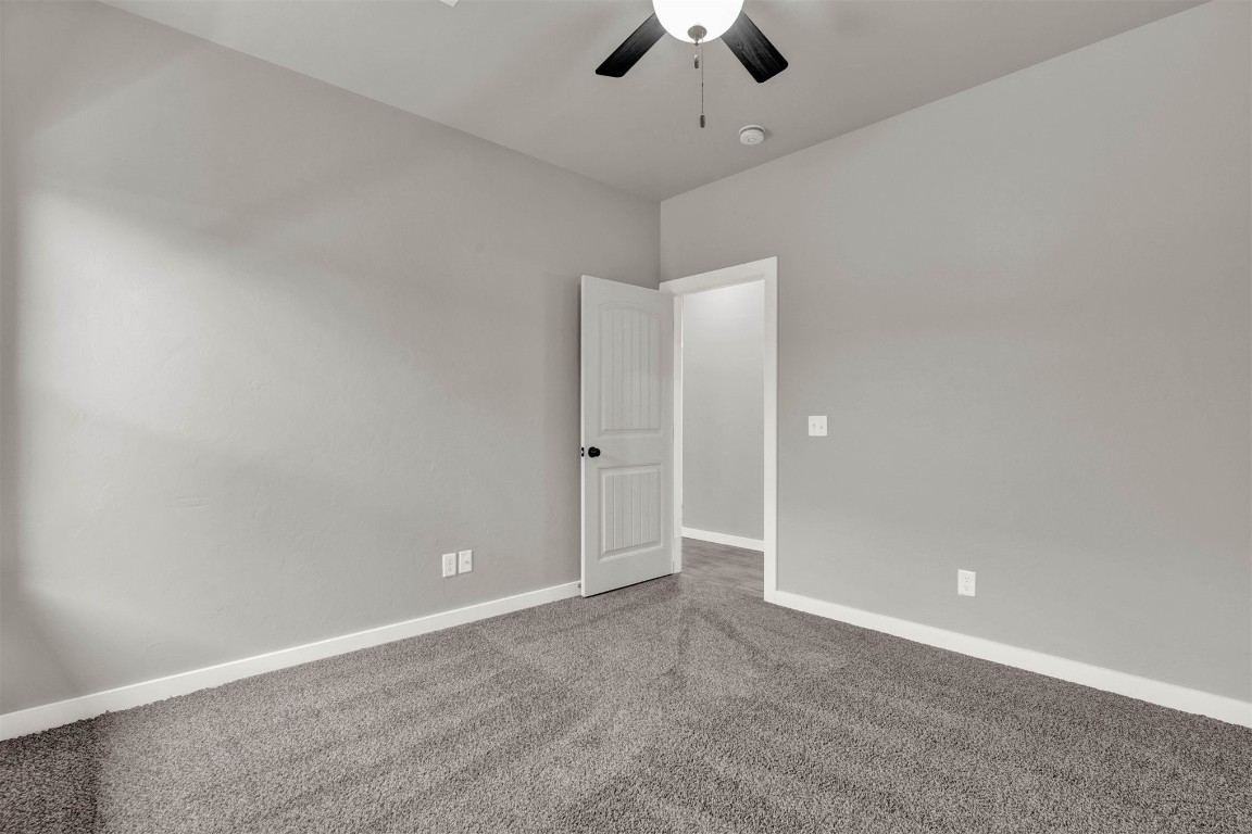 2105 Valley View, Weatherford, OK 73096 carpeted empty room with ceiling fan