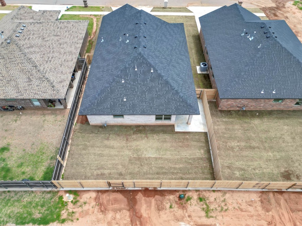 2105 Valley View, Weatherford, OK 73096 view of drone / aerial view