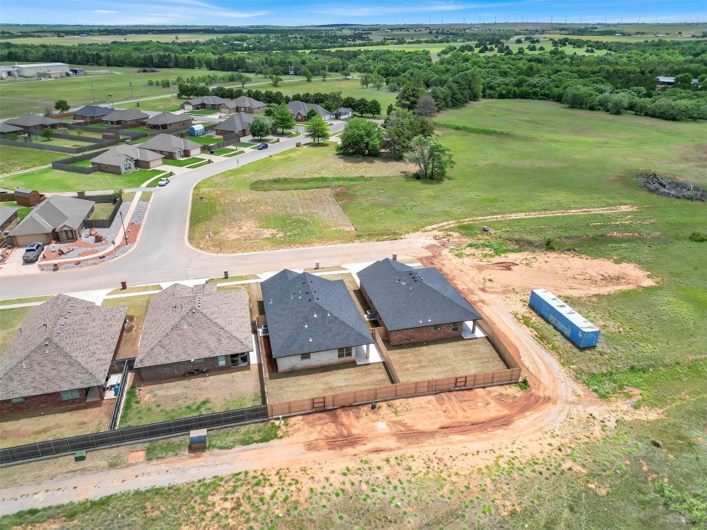 2105 Valley View, Weatherford, OK 73096 view of birds eye view of property