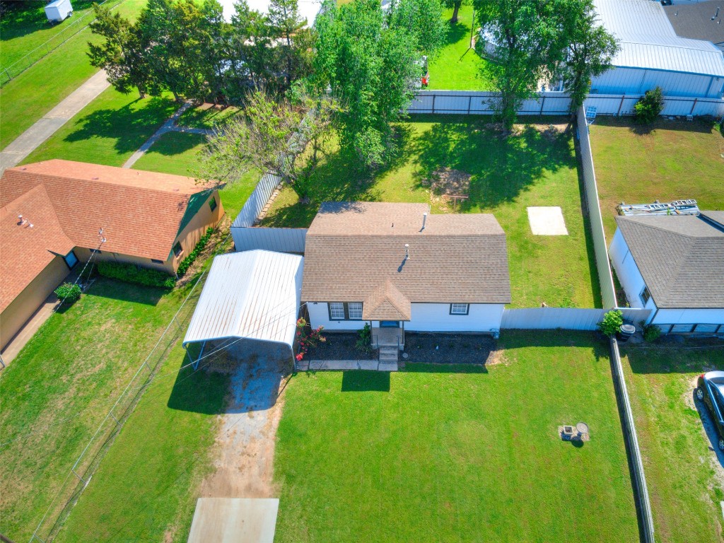 2836 Hillcrest Avenue, Moore, OK 73160 view of drone / aerial view