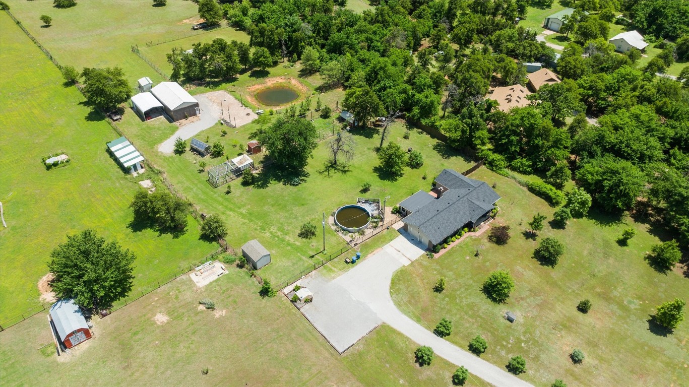 2340 S Rockwell Avenue, Newcastle, OK 73065 view of drone / aerial view