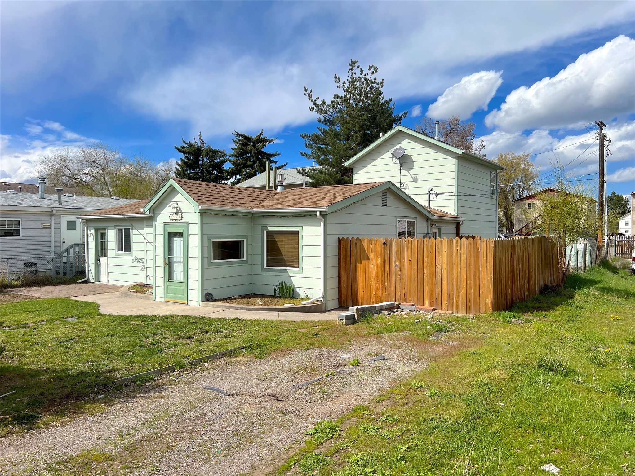 Affordable living with easy access to everything Missoula has to offer!  Walk to Southgate Mall, close to multiple grocery stores and community hospital.  Move in ready with plenty of options for future updates.  Room for garage or larger storage shed in the backyard.  Located at the end of a cul-de-sac in a low traffic location.