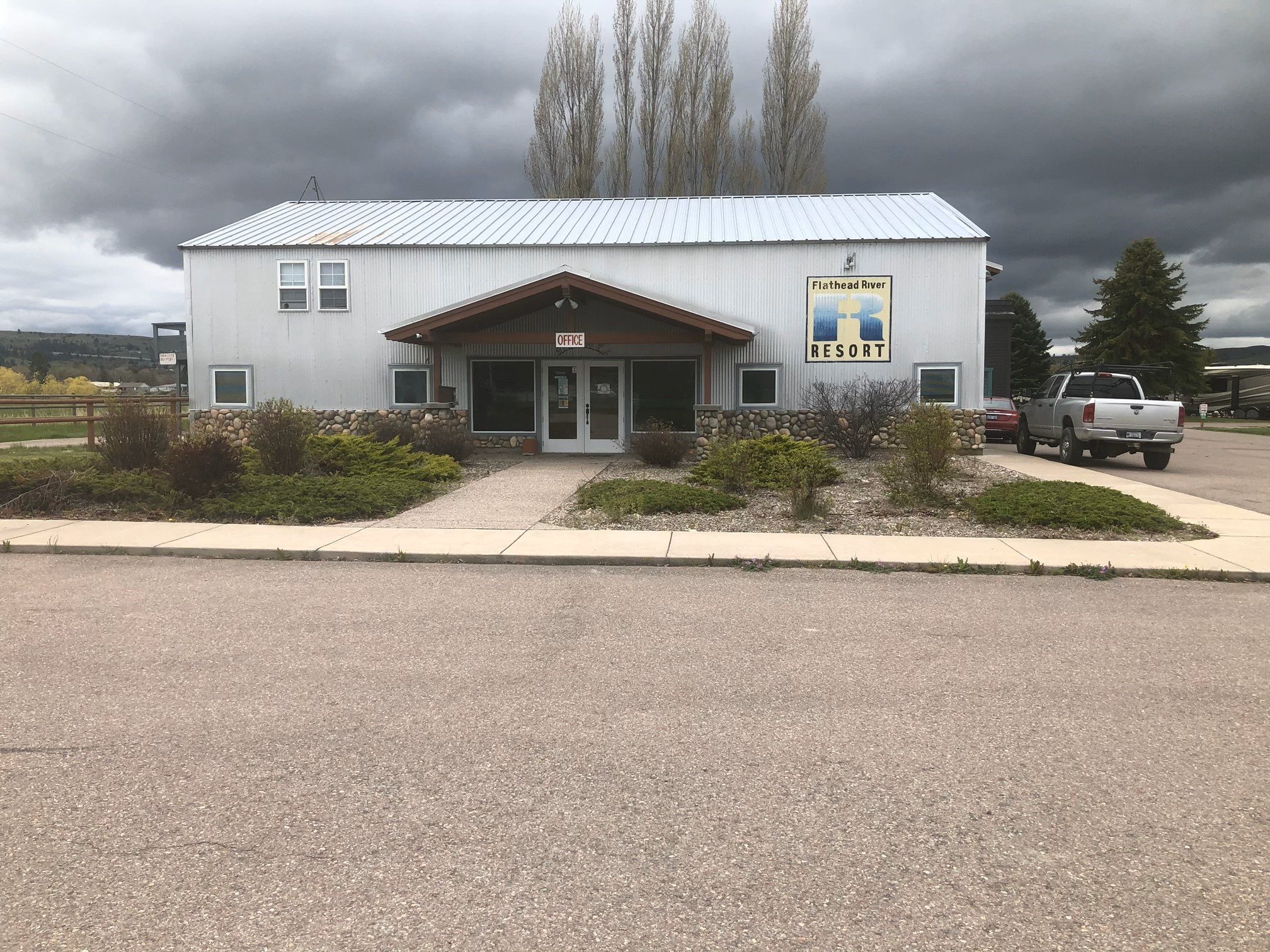 Up to 3 separate rooms are available, shared bathroom, nice private place to do business. Lots of light, building maintenance included. Call Nicole Evangeline 406-883-4313 or your real estate professional.