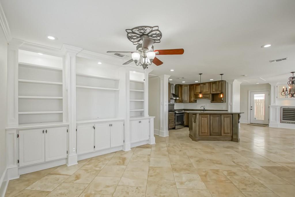 Homes for sale in Gretna, LA | 676 Taylorbrook Dr, Gretna, LA 70056 | MLS# 2375647