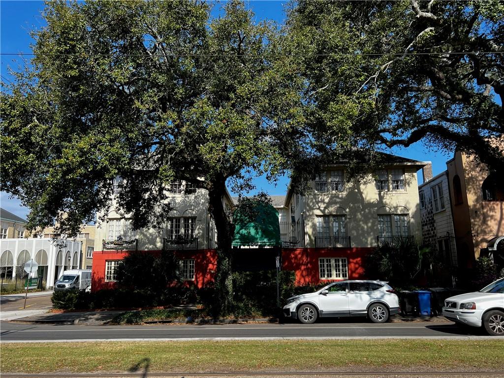 Photo 1 of Condominium at 4239 St Charles Ave #P, New Orleans, LA 70129 | MLS# 2378006 |  | Sold on 2023-03-14