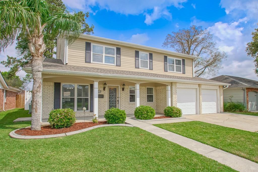 Homes for sale in Gretna, LA | 2037 S Glencove Ln, Gretna, LA 70056 | MLS# 2388416