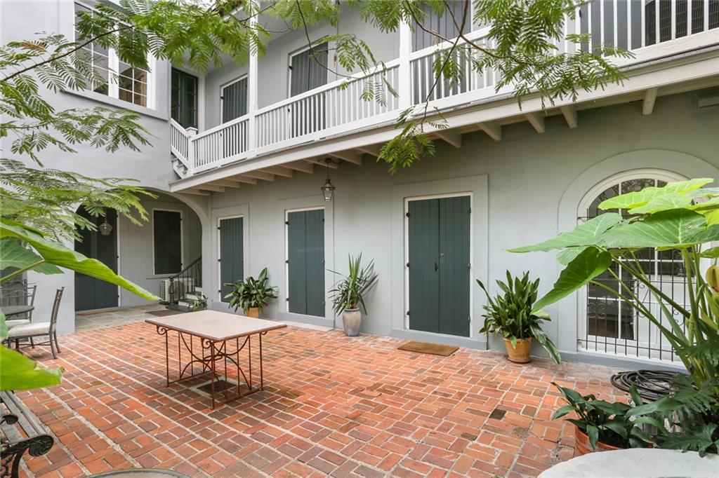 415 Burgundy Street #1B, New Orleans, Louisiana image 30