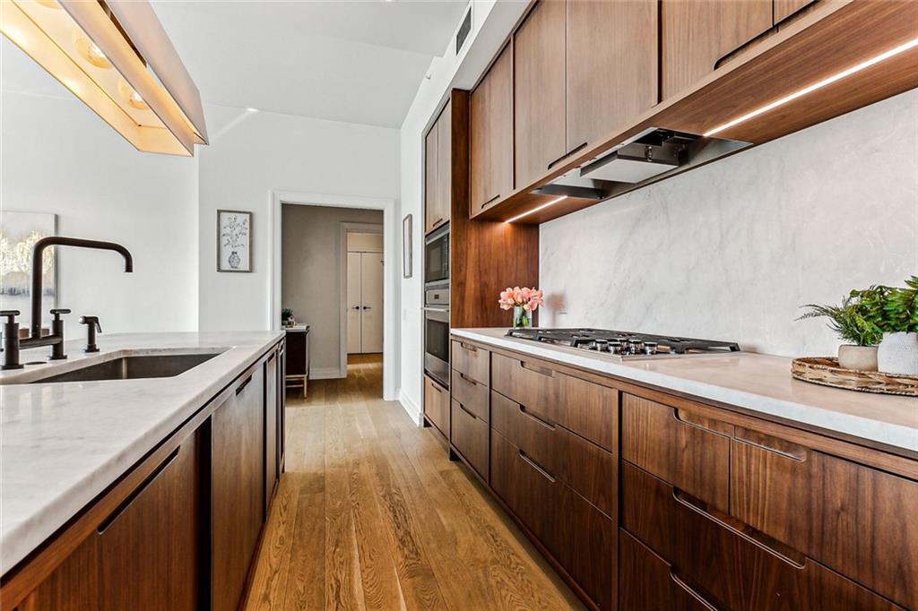 1001 Julia Street #3G, New Orleans, Louisiana image 5