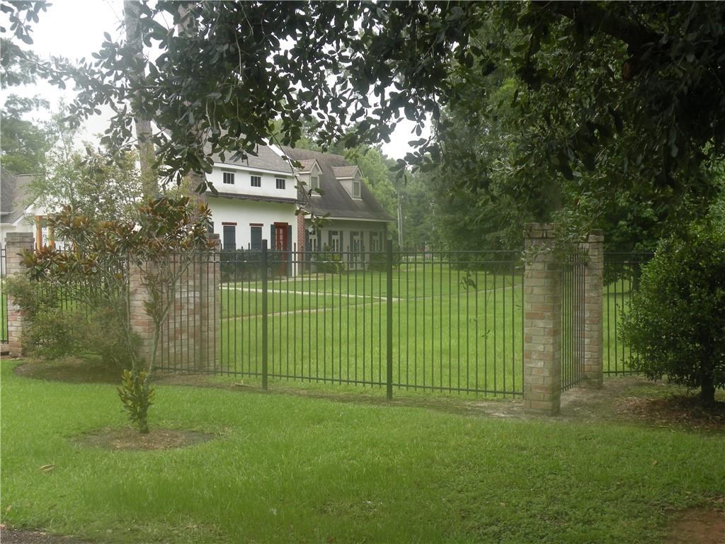 Northwest Railroad Street, Ponchatoula, Louisiana image 2