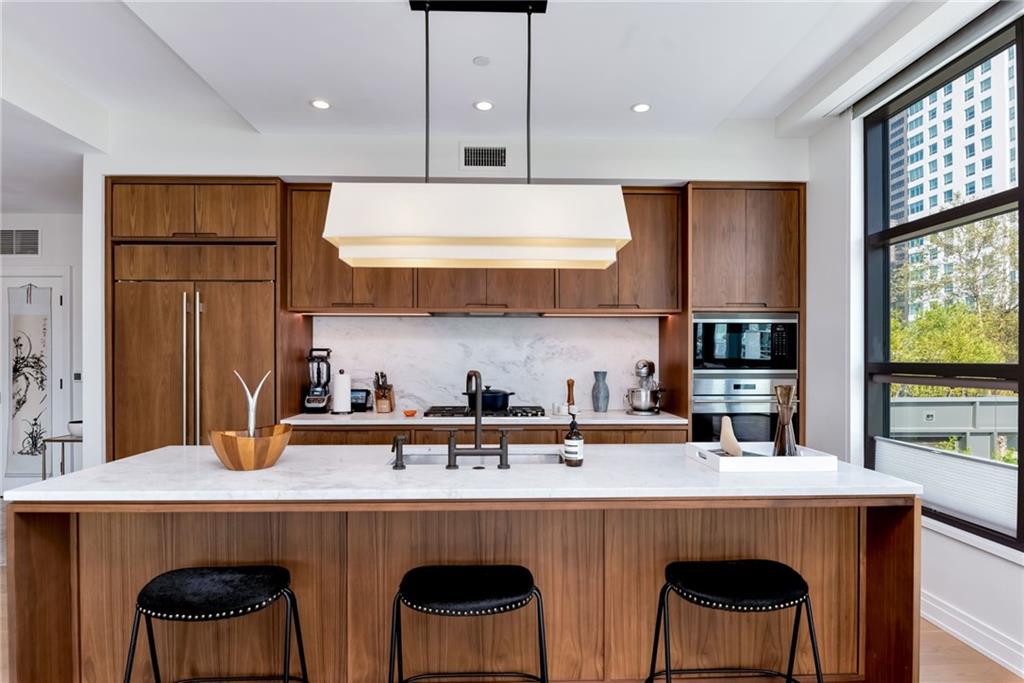 1001 Julia Street #4E, New Orleans, Louisiana image 8