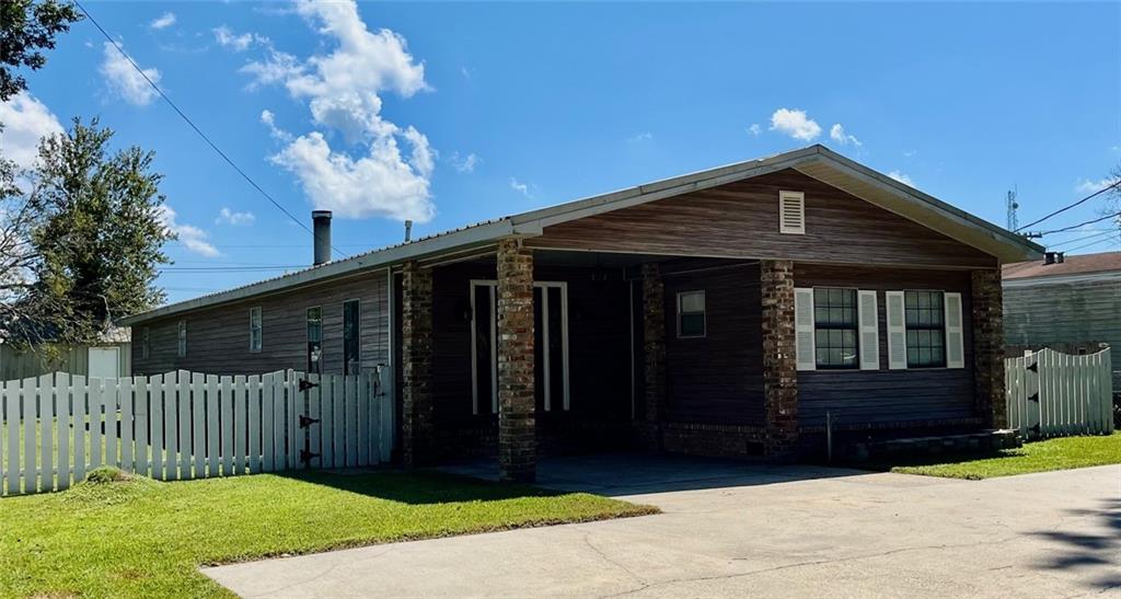 605 E First Street, Belle Chasse, Louisiana image 3