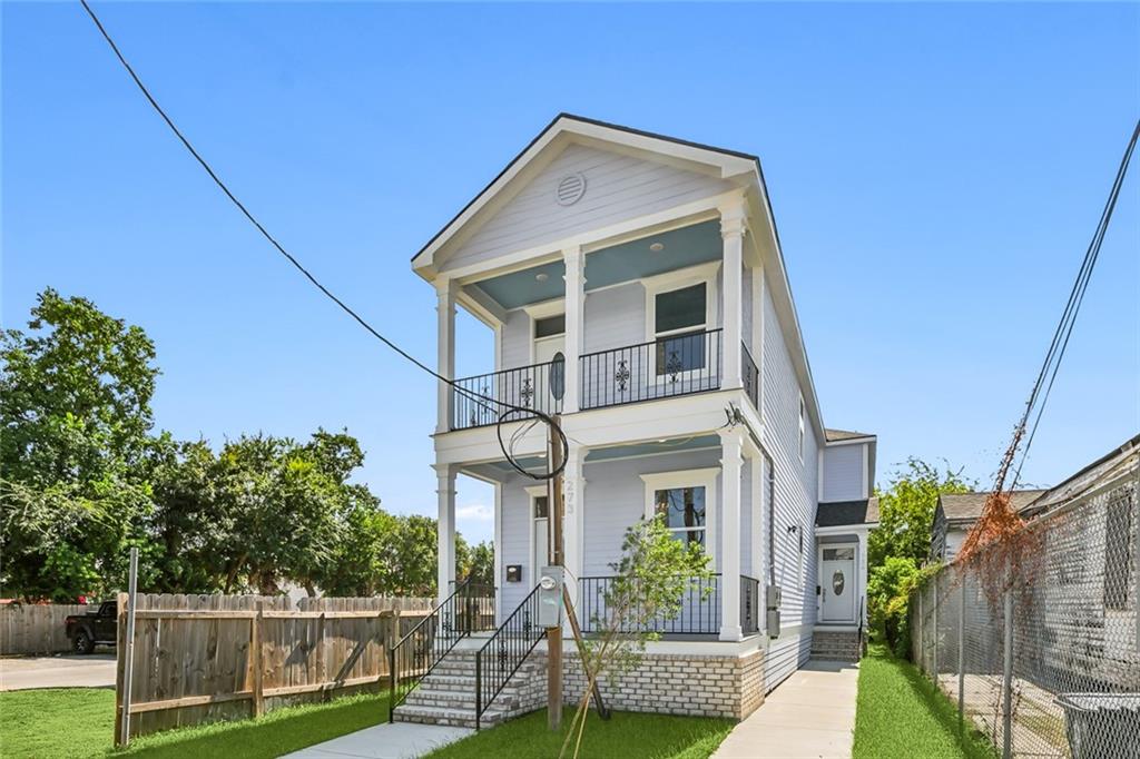 2732 34 Iberville Street, New Orleans, Louisiana image 1