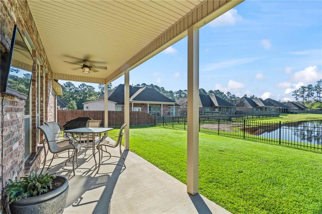 605 English Oak Drive, Madisonville, Louisiana image 10