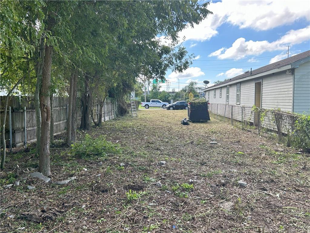 1823 N Prieur Street, New Orleans, Louisiana image 8