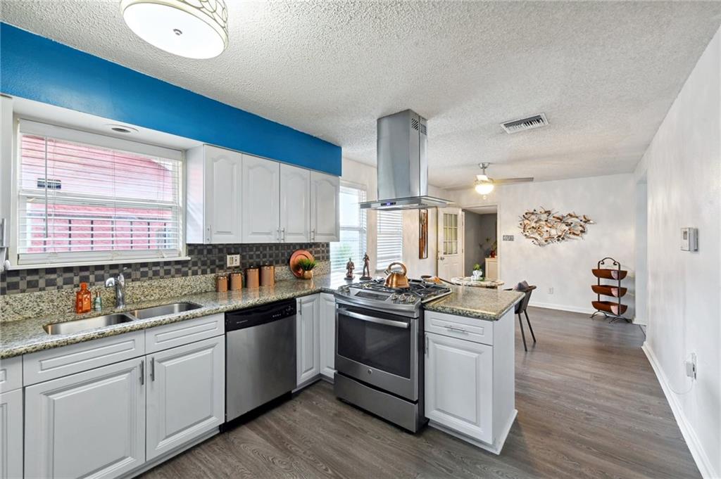 5400 Chatham Drive, New Orleans, Louisiana image 4