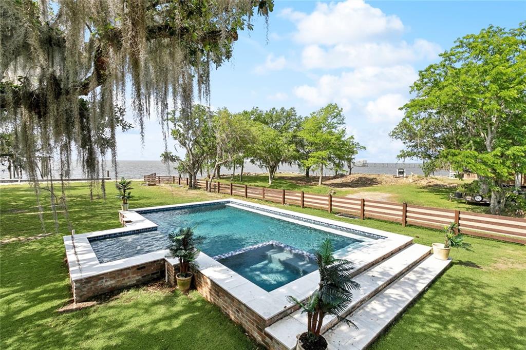 115 Holly Street, Mandeville, Louisiana image 5
