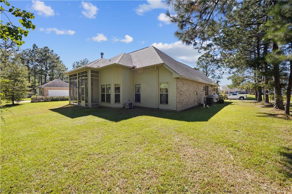 14302 Riverlake Drive, Covington, Louisiana image 31