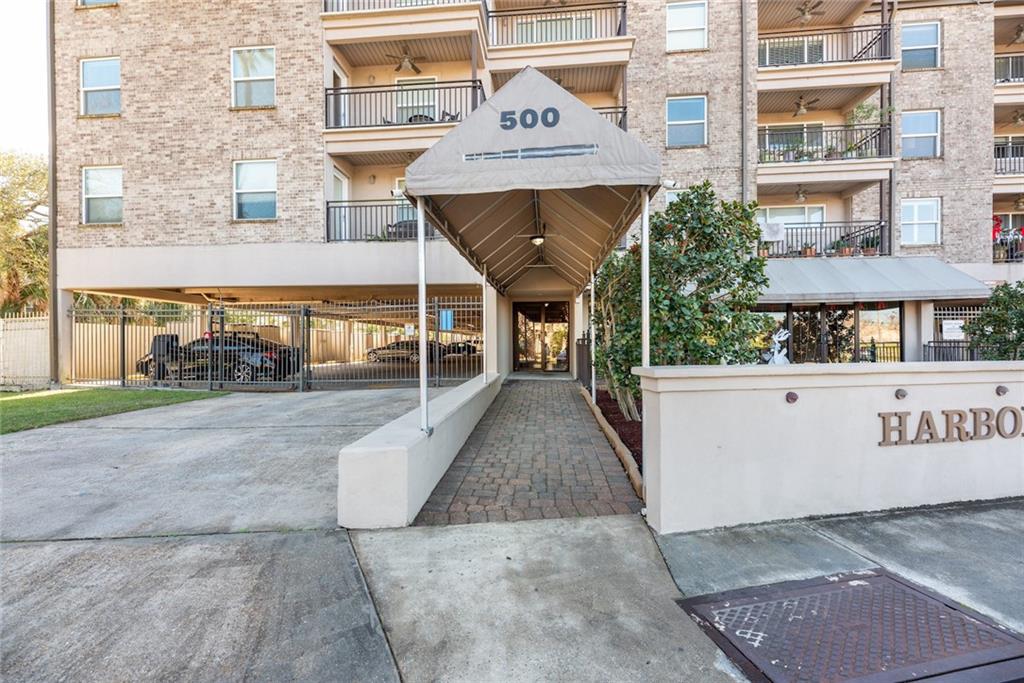 500 Lake Marina Avenue #208, New Orleans, Louisiana image 2