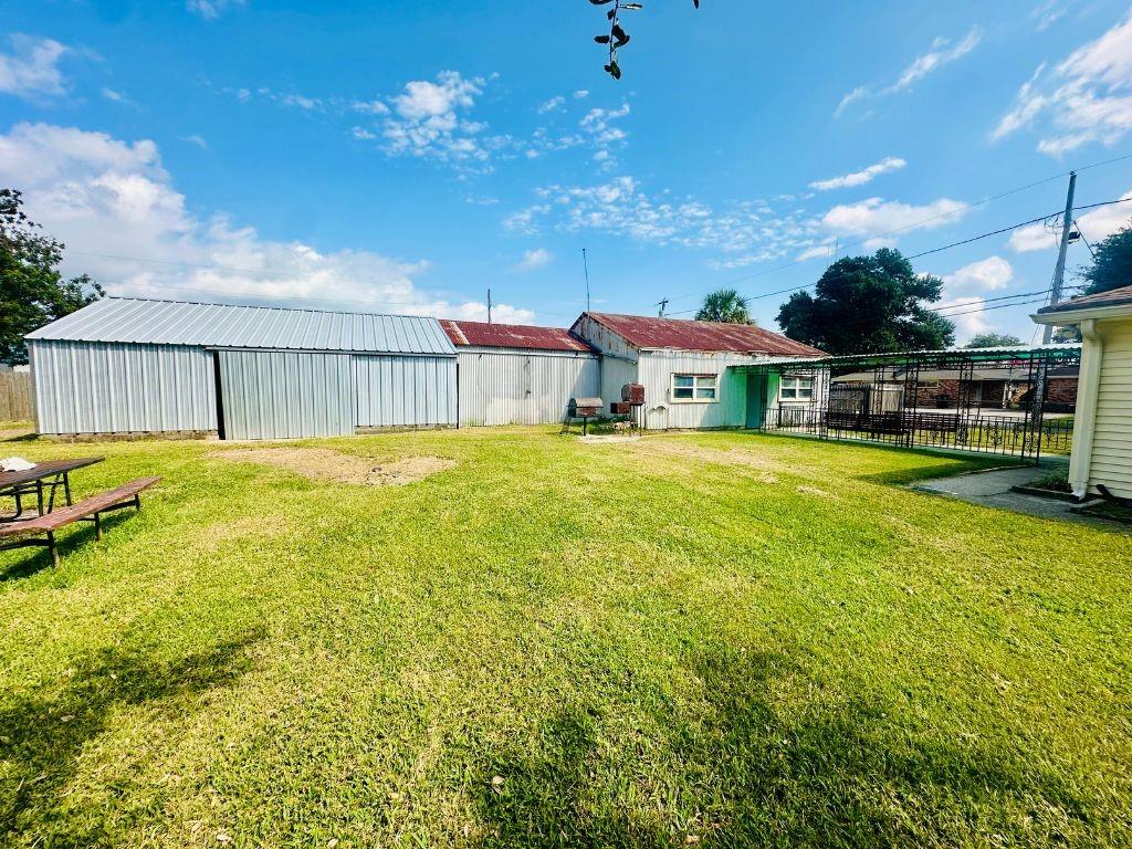 201 W Celestine Street, Chalmette, Louisiana image 5