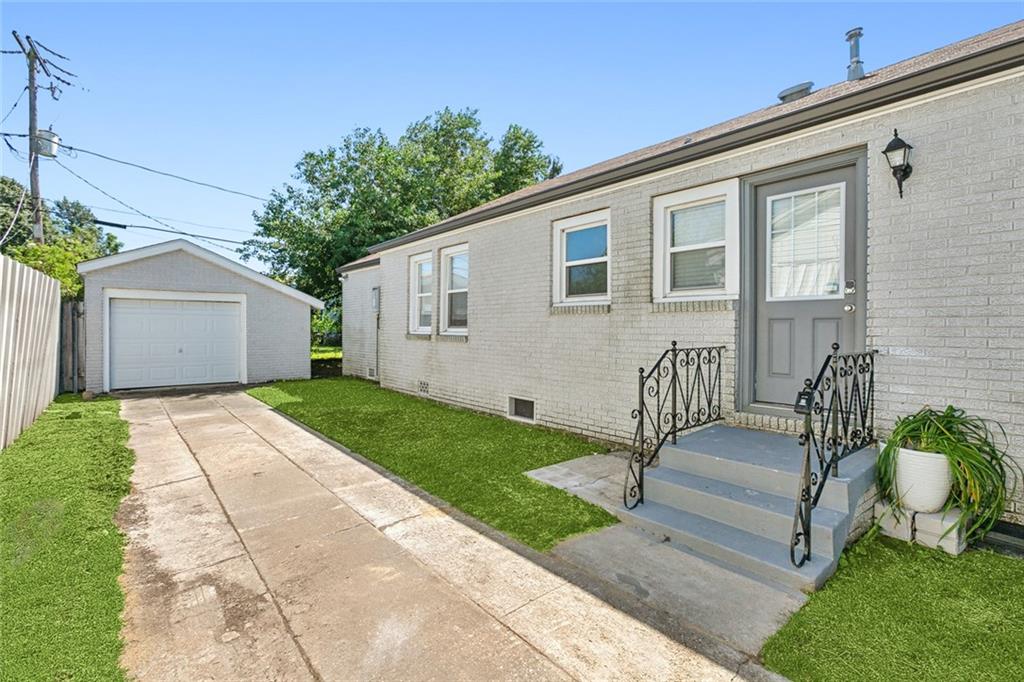 19 W Chalmette Circle, Chalmette, Louisiana image 12