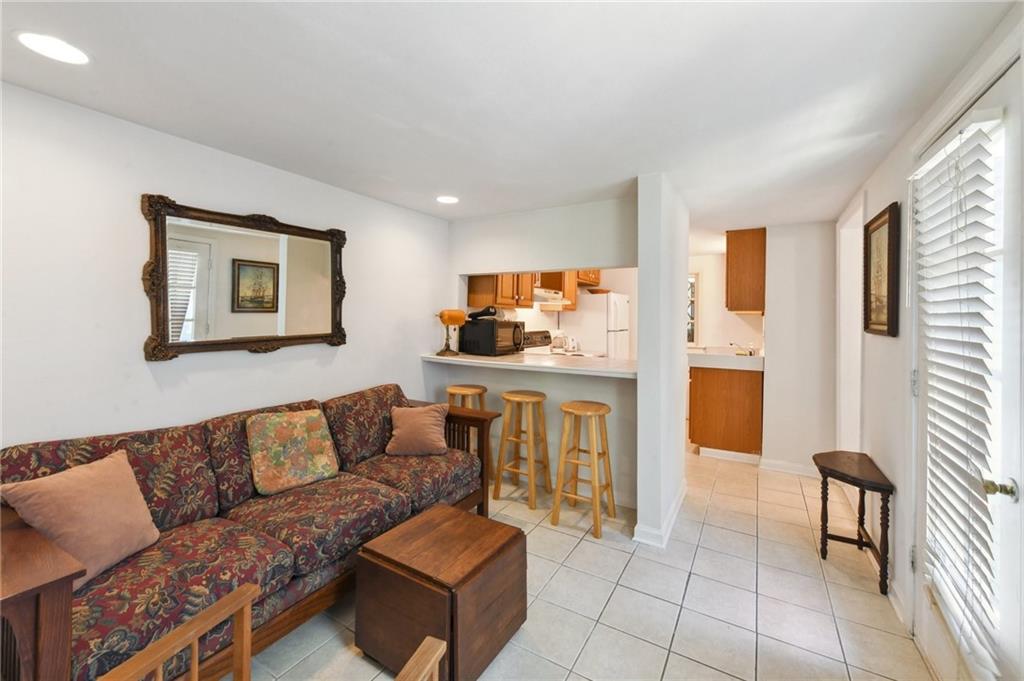 1135 Ursulines Avenue, New Orleans, Louisiana image 17